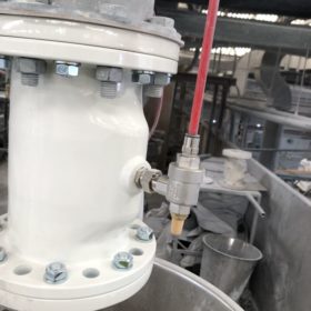 valve for vacuum loader polymers